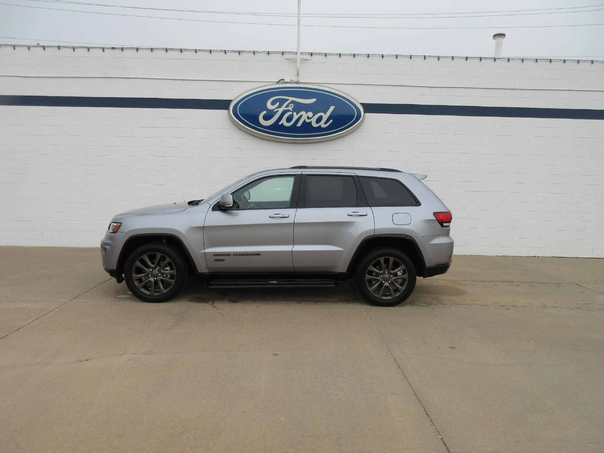 2016 Jeep Grand Cherokee Limited 75th Anniversary Edition 4WD's photo