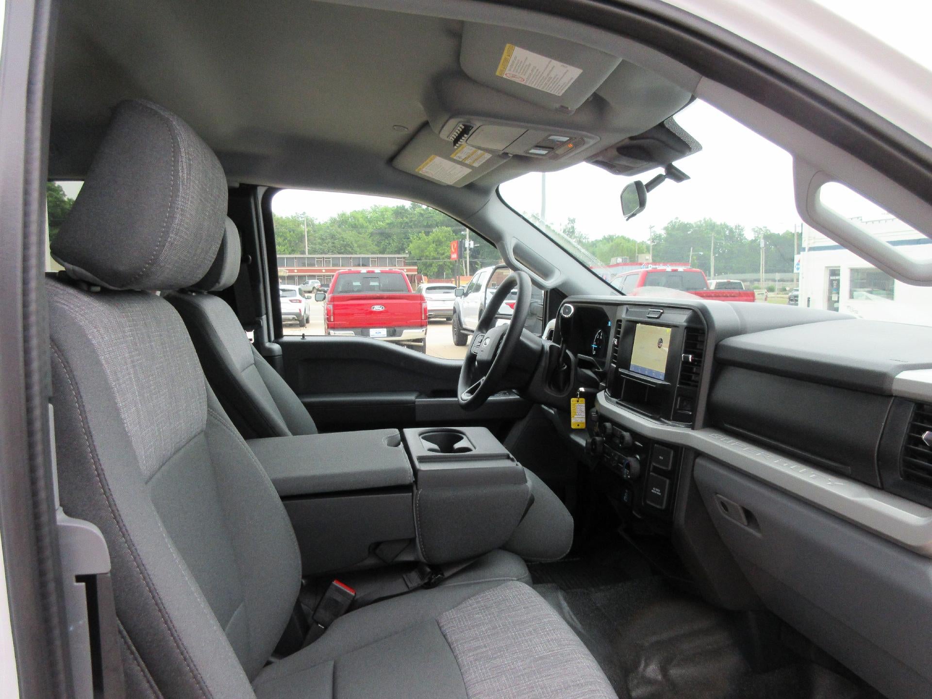 2026 Ford Super Duty F-350 DRW XL 4WD SuperCab 168" WB 60" CA