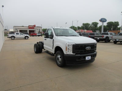 2026 Ford Super Duty F-350 DRW XL 4WD Reg Cab 169" WB 84" CA