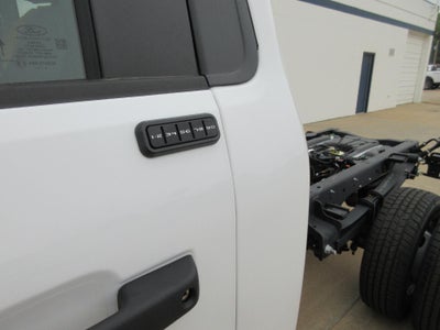 2026 Ford Super Duty F-350 DRW XL 4WD Reg Cab 169" WB 84" CA