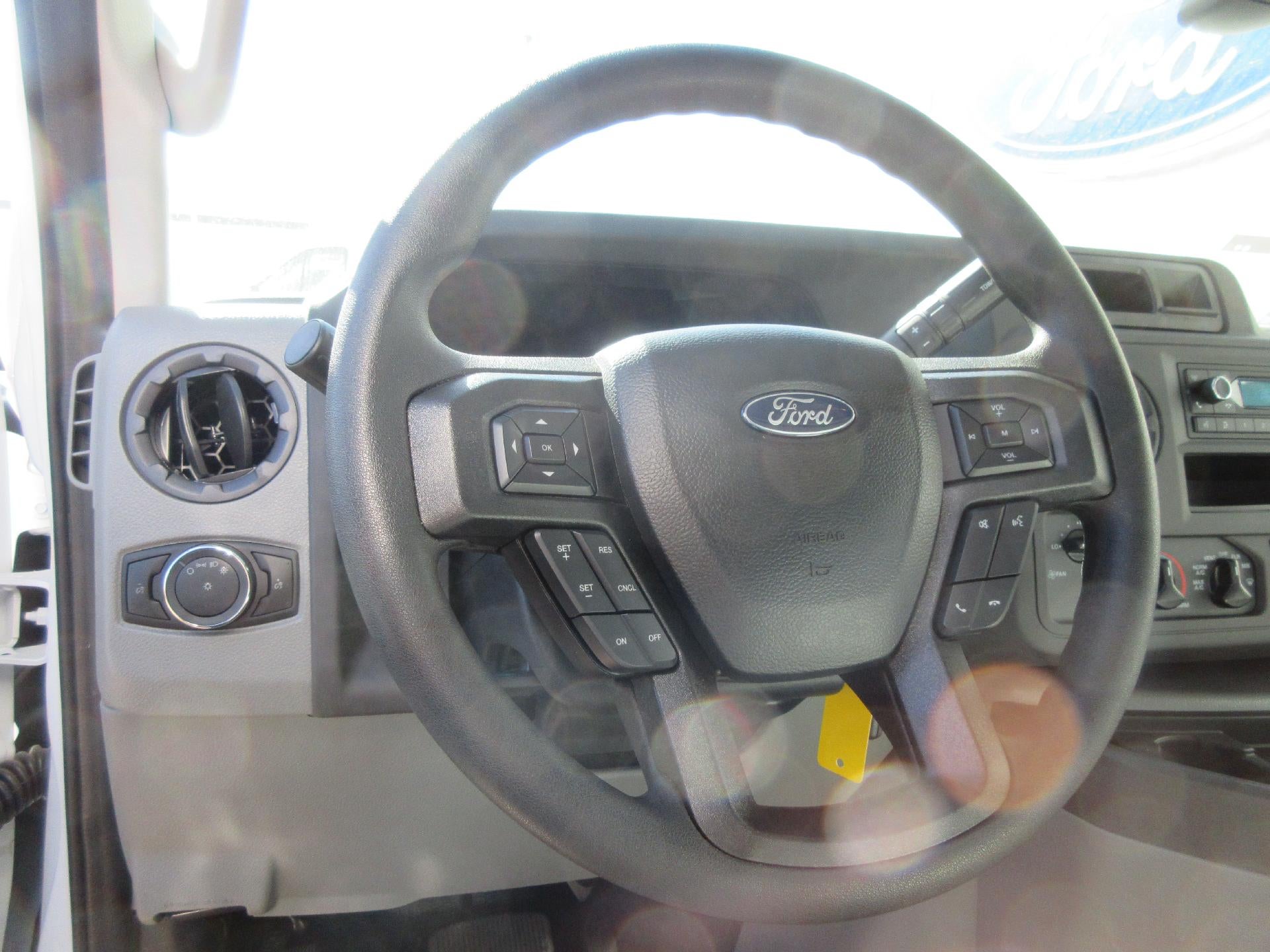 2026 Ford E-Series Cutaway E-350 SRW 138" WB