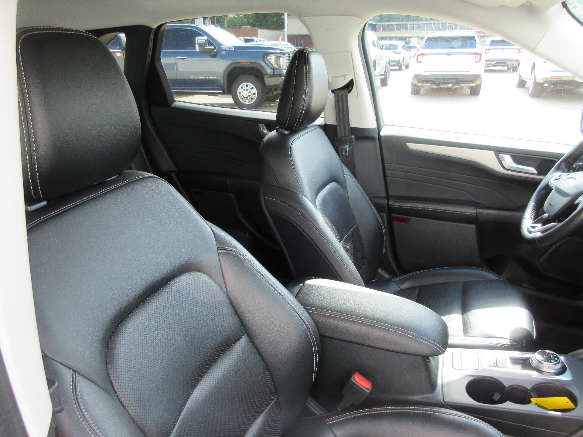 2021 Ford Escape SEL FWD