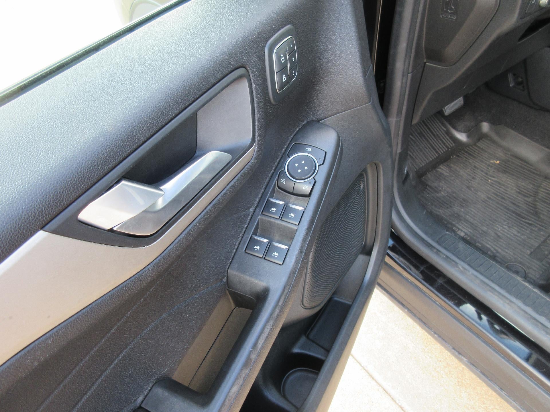 2021 Ford Escape SEL FWD