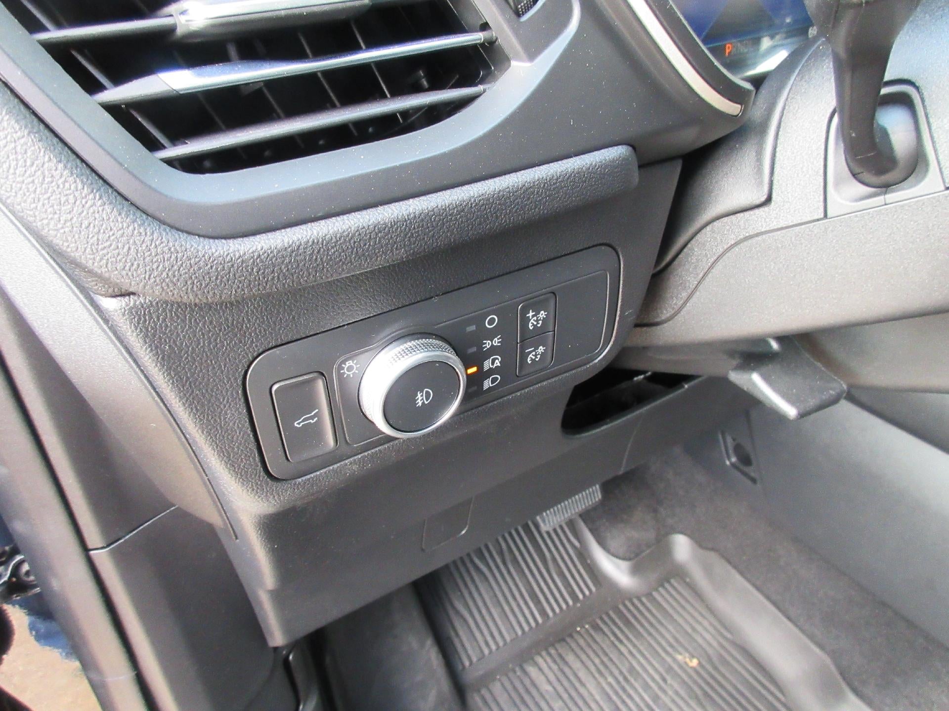 2021 Ford Escape SEL FWD