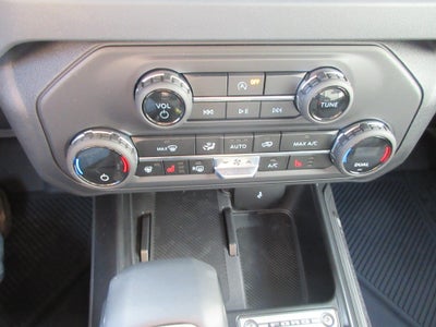 2025 Ford Bronco Outer Banks 4 Door 4x4