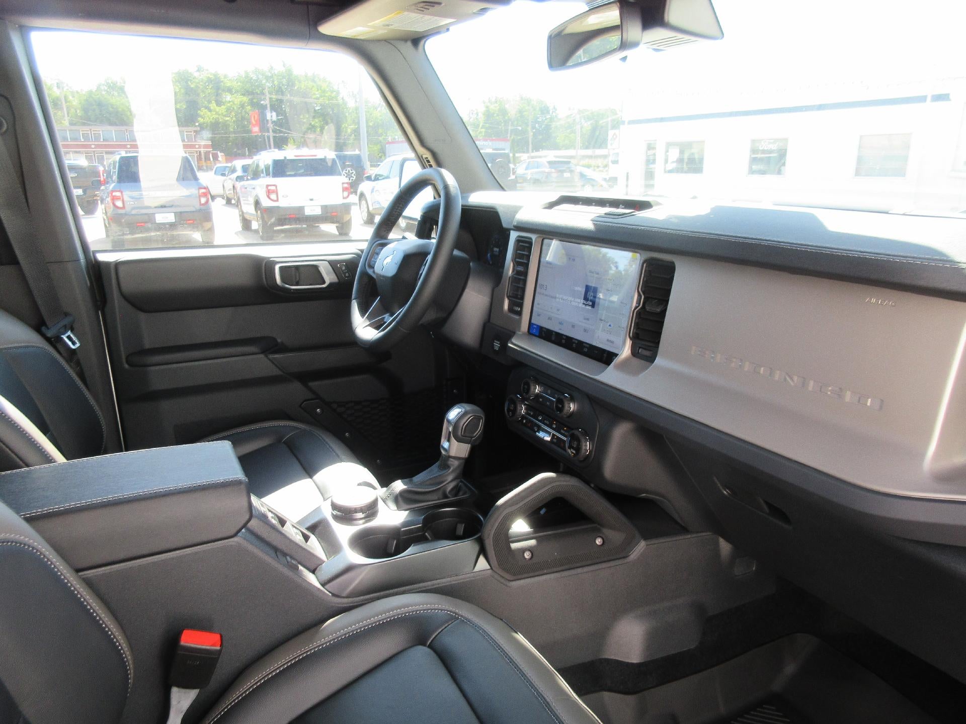 2025 Ford Bronco Outer Banks 4 Door 4x4