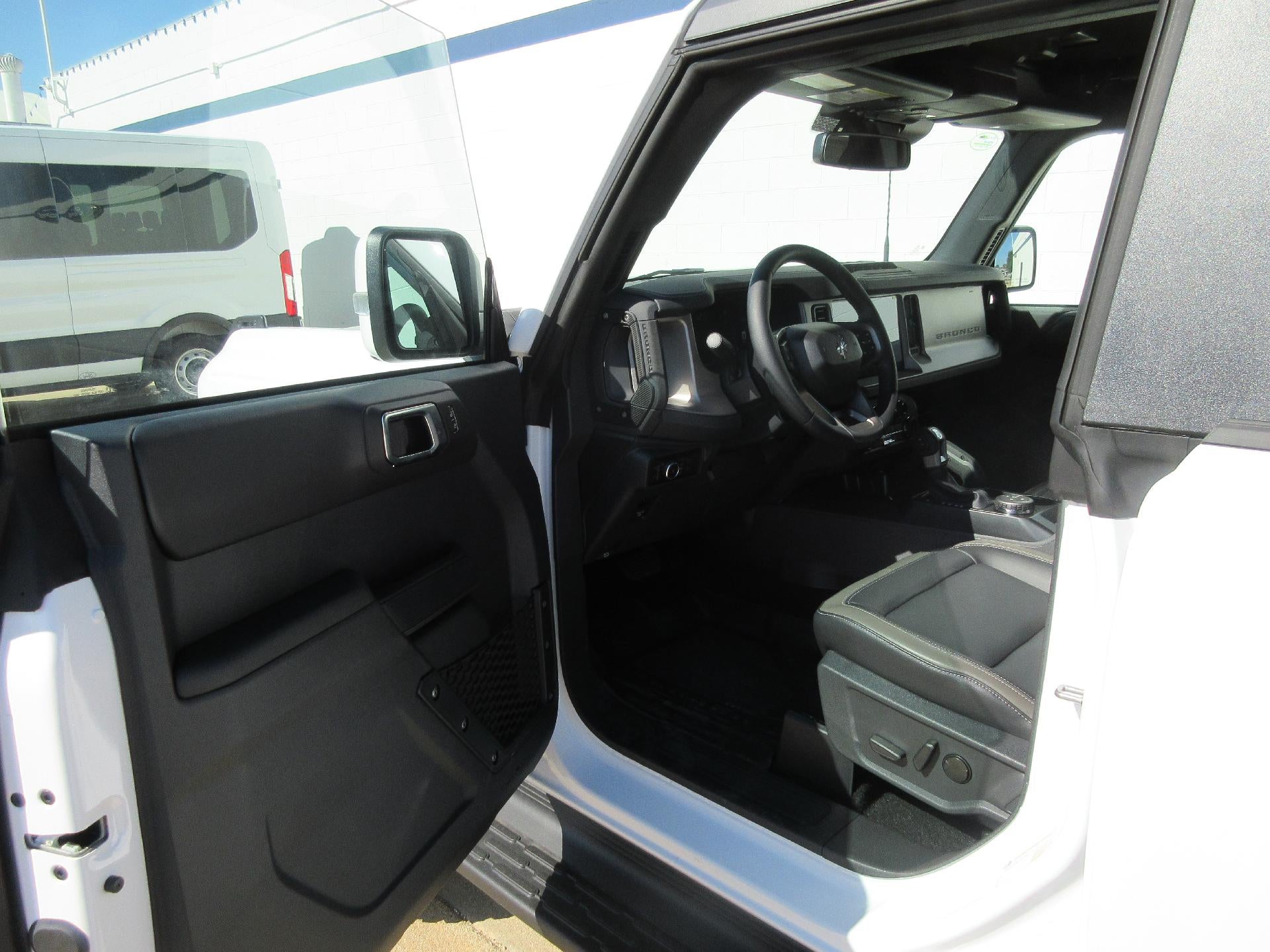 2025 Ford Bronco Outer Banks 4 Door 4x4