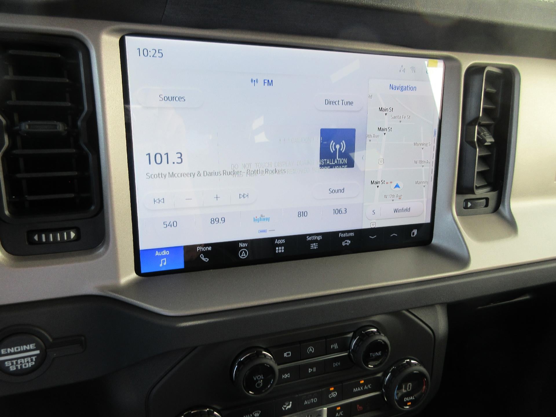 2025 Ford Bronco Outer Banks 4 Door 4x4