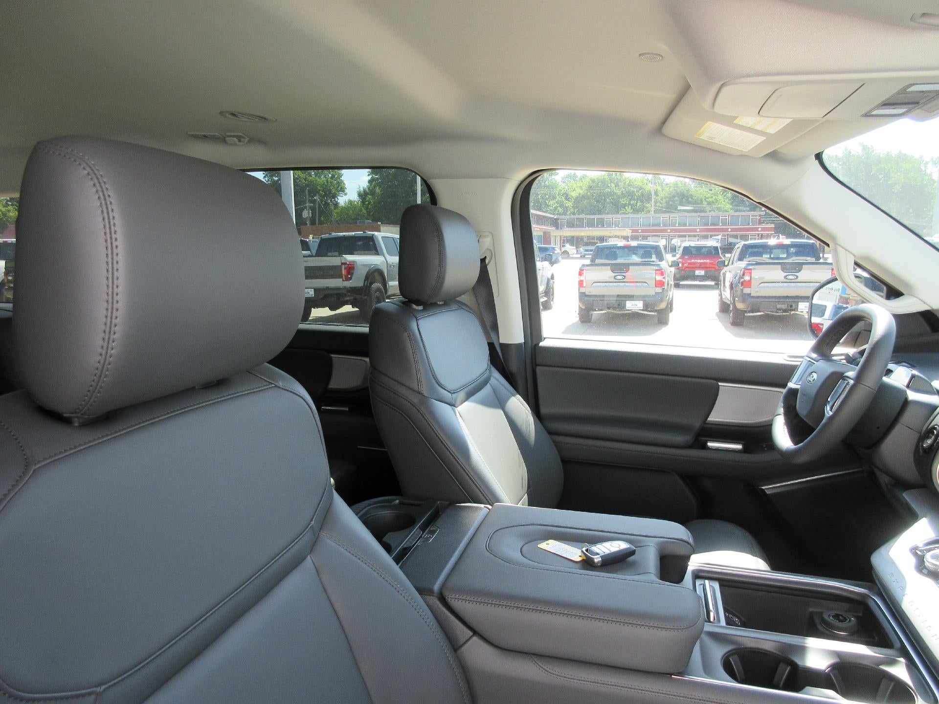 2027 Ford Expedition Max Active 4x4