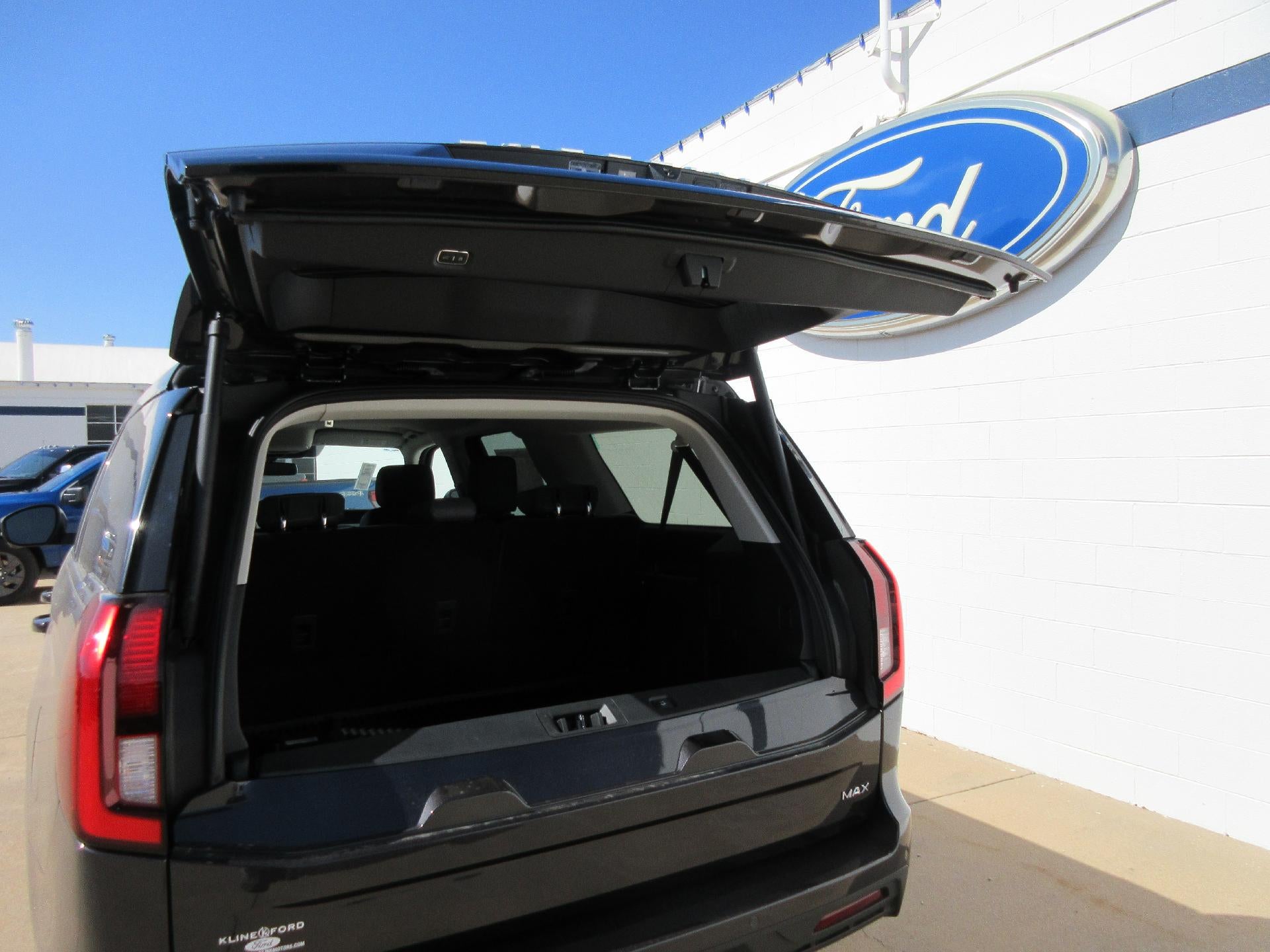 2027 Ford Expedition Max Active 4x4