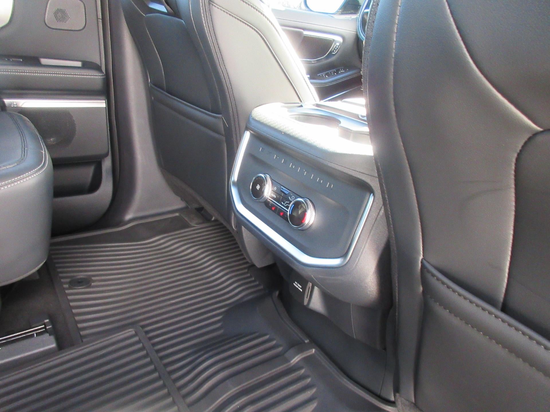 2025 Ford Expedition Max Platinum 4x4