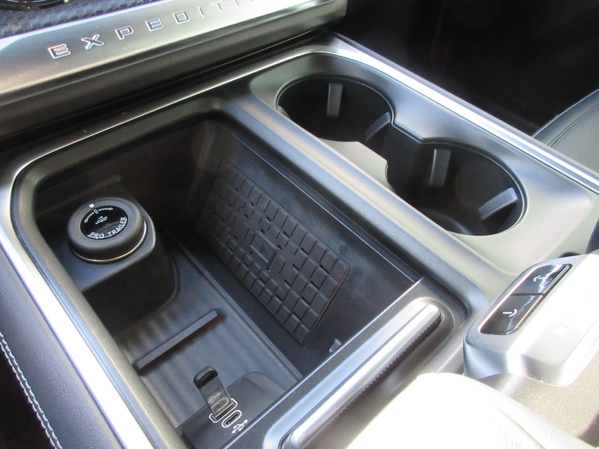 2025 Ford Expedition Max Platinum 4x4