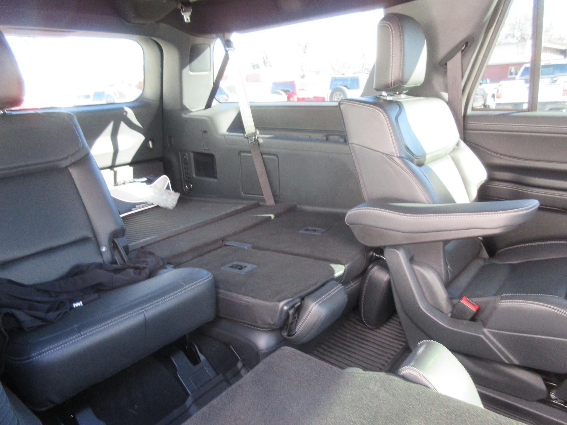 2025 Ford Expedition Max Platinum 4x4