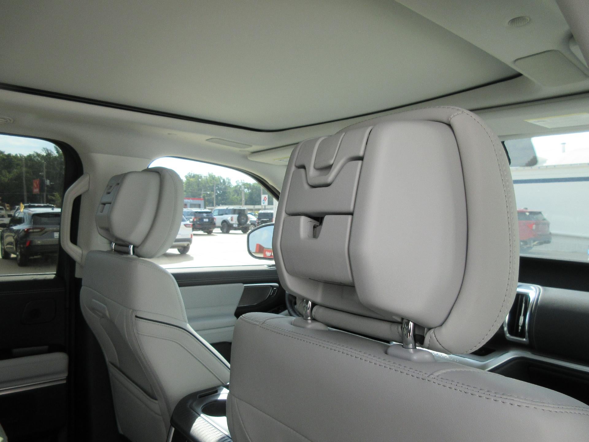 2027 Ford Expedition Max Platinum 4x4