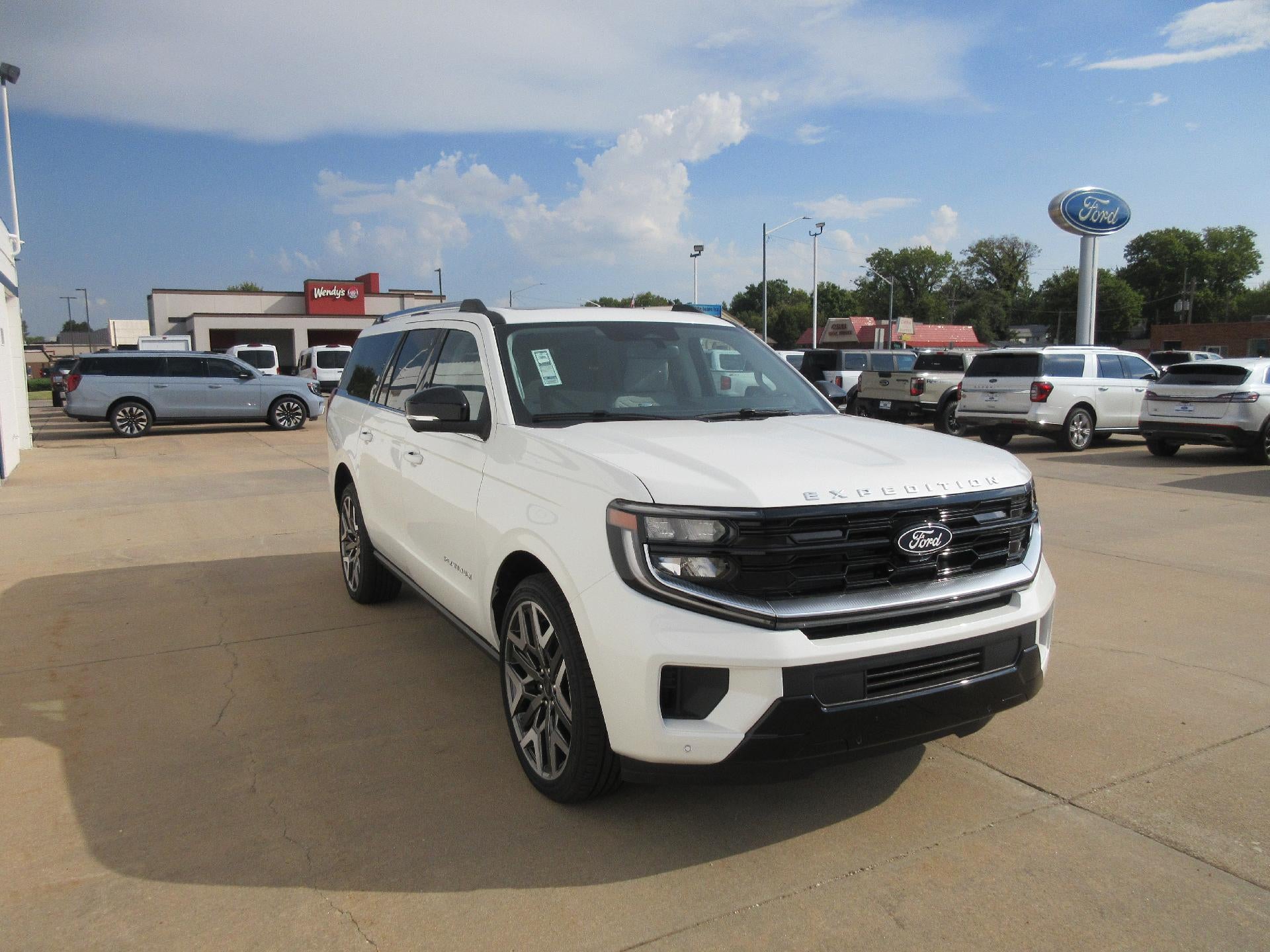 2027 Ford Expedition Max Platinum 4x4