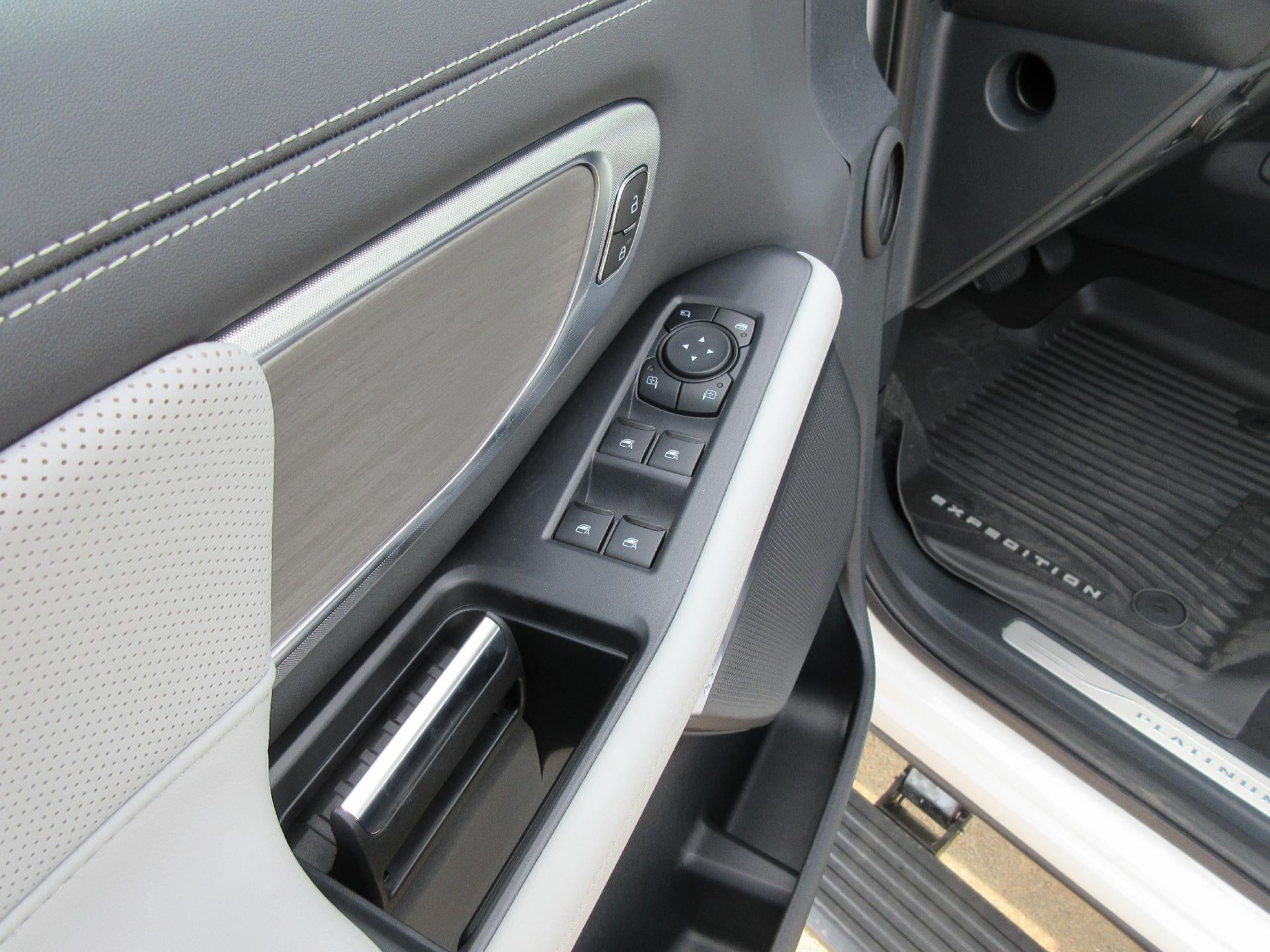 2027 Ford Expedition Max Platinum 4x4