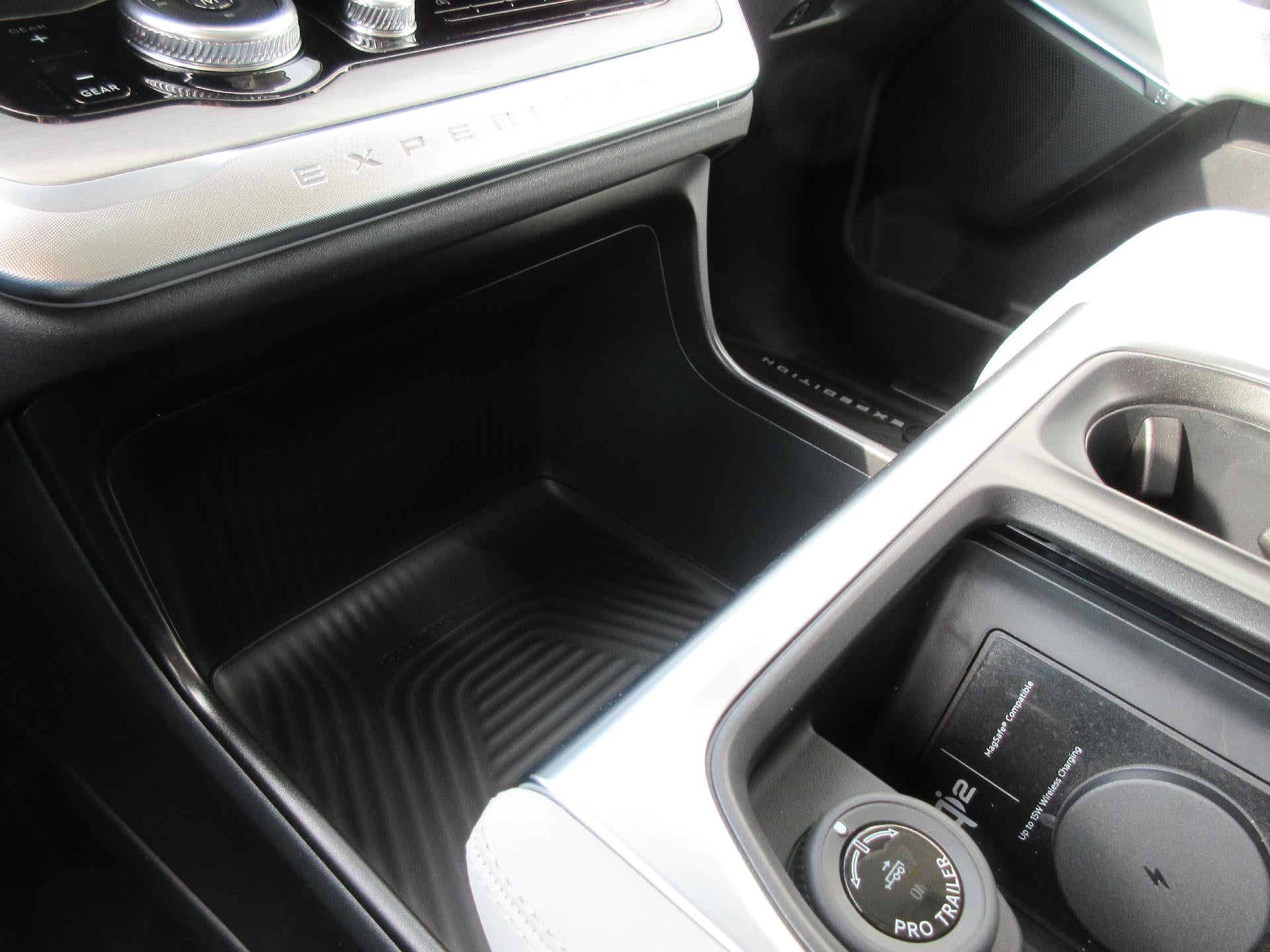2027 Ford Expedition Max Platinum 4x4