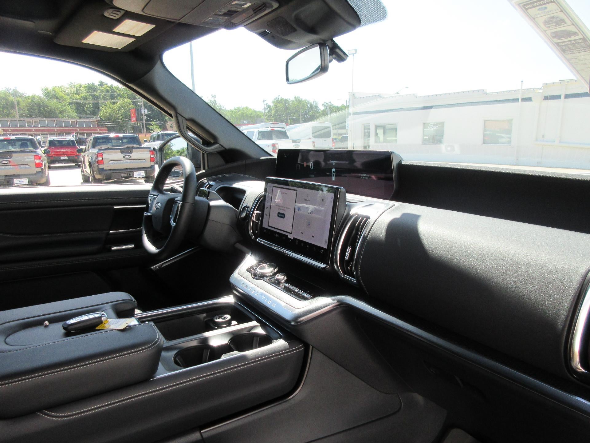 2027 Ford Expedition Max Platinum 4x4