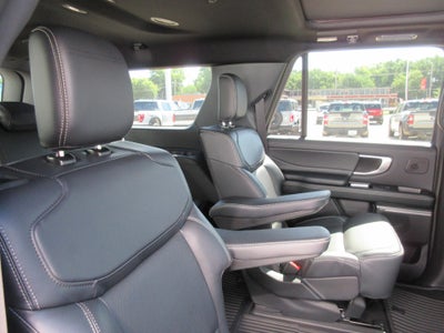 2027 Ford Expedition Max Platinum 4x4