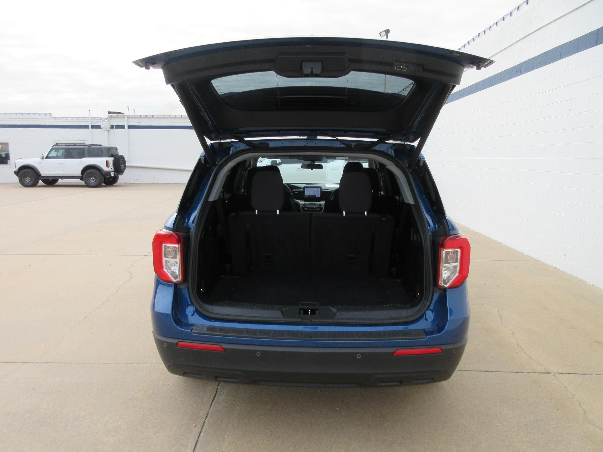 2020 Ford Explorer XLT 4WD