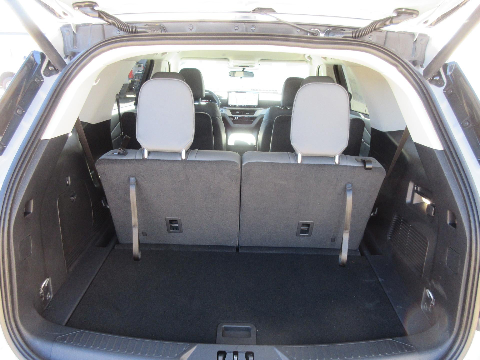 2026 Ford Explorer Active RWD