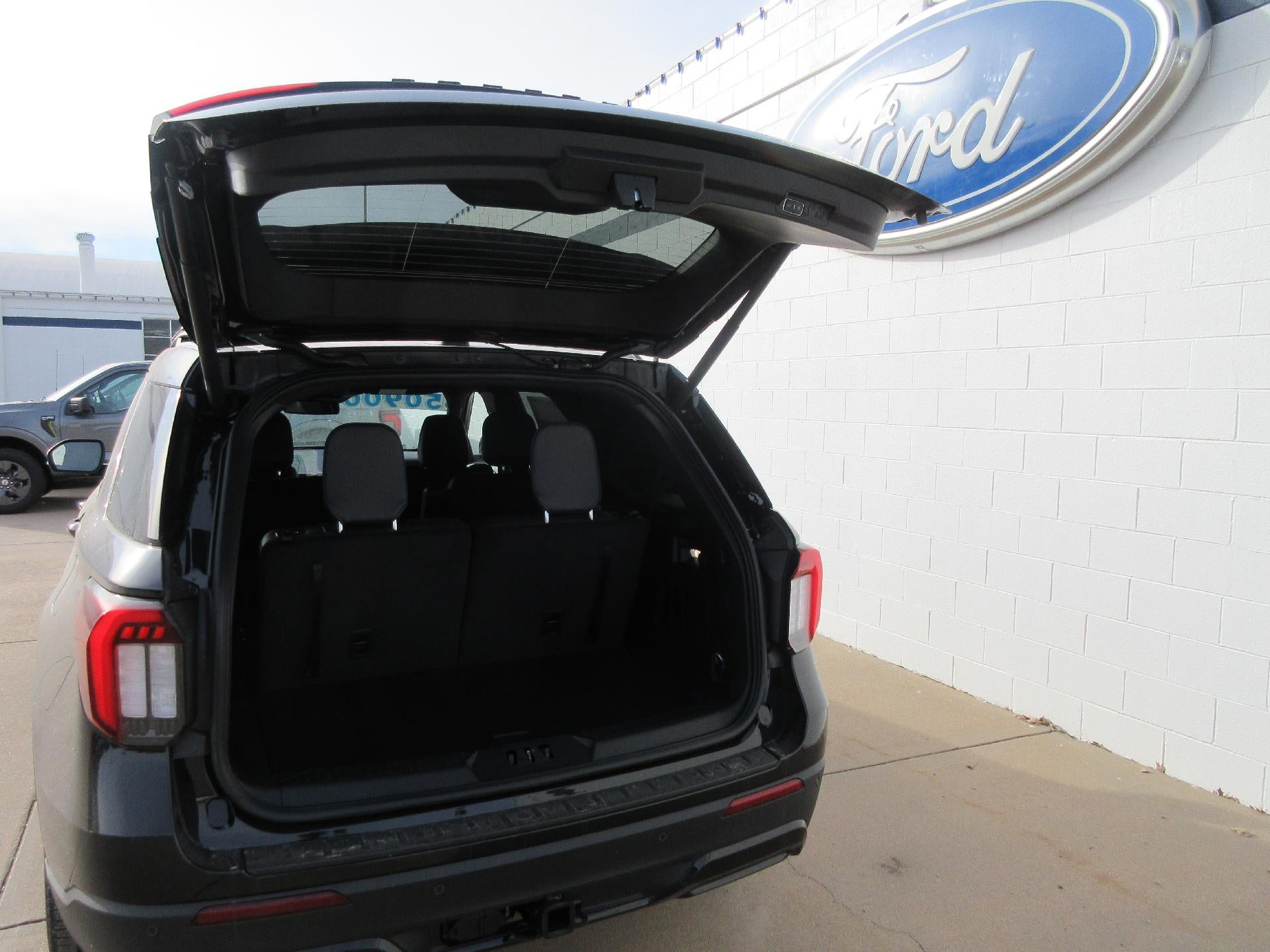 2026 Ford Explorer ST-Line RWD