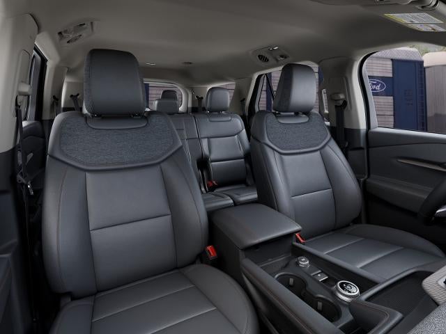 2027 Ford Explorer Active w/200A Pkg 4WD