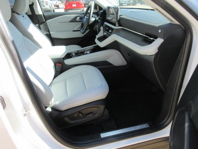 2026 Ford Explorer Platinum 4WD