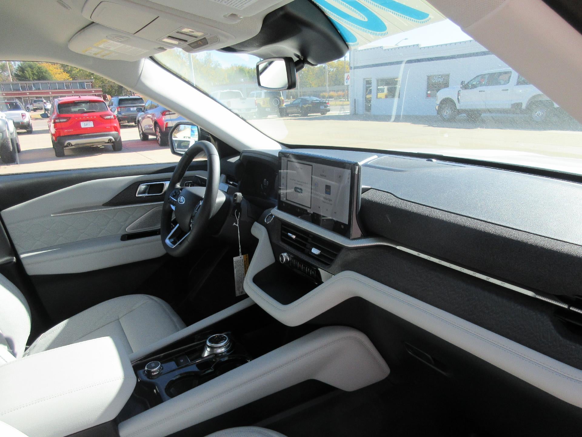 2026 Ford Explorer Platinum 4WD