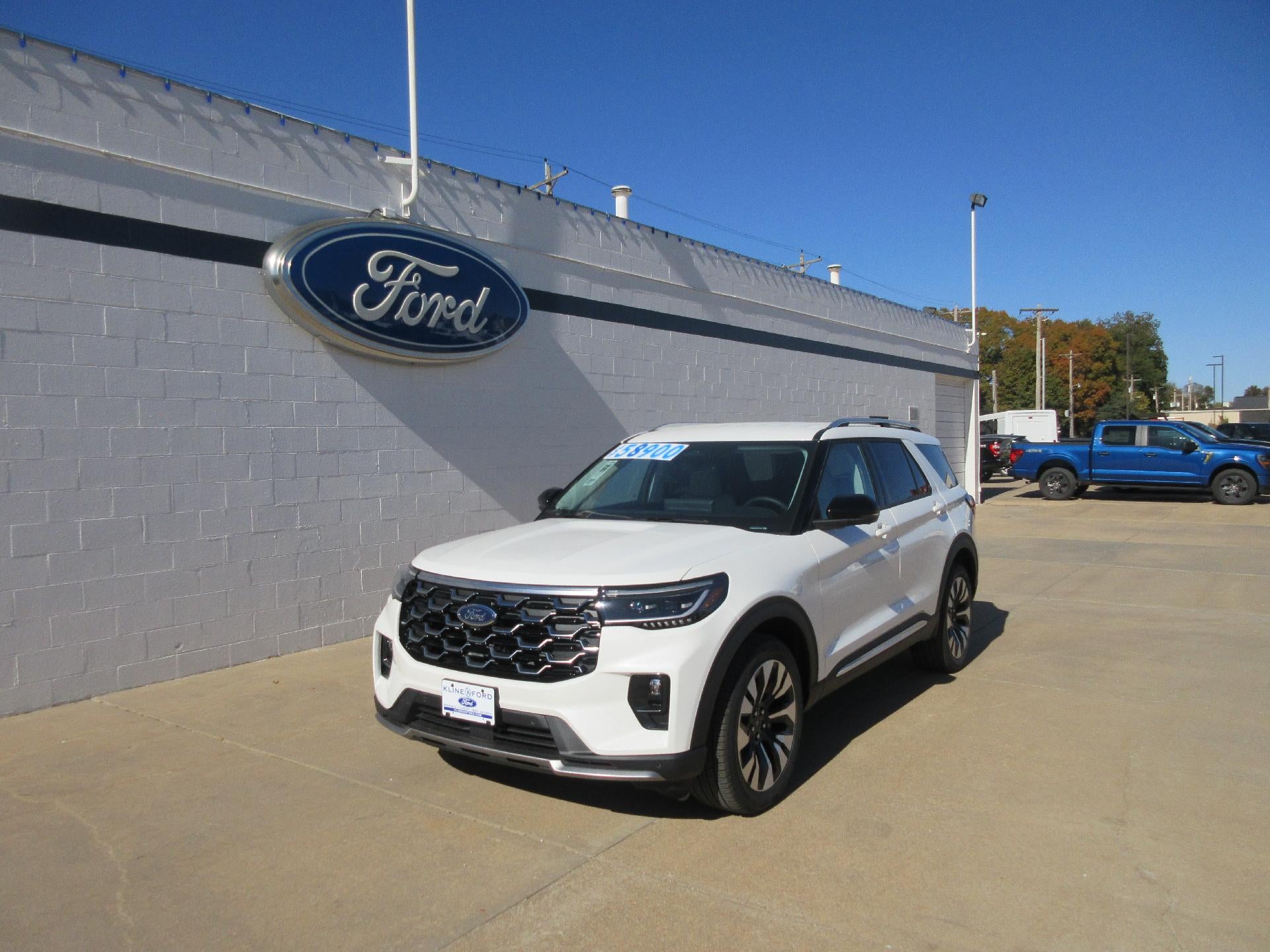 2026 Ford Explorer Platinum 4WD