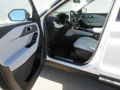 2026 Ford Explorer Platinum 4WD