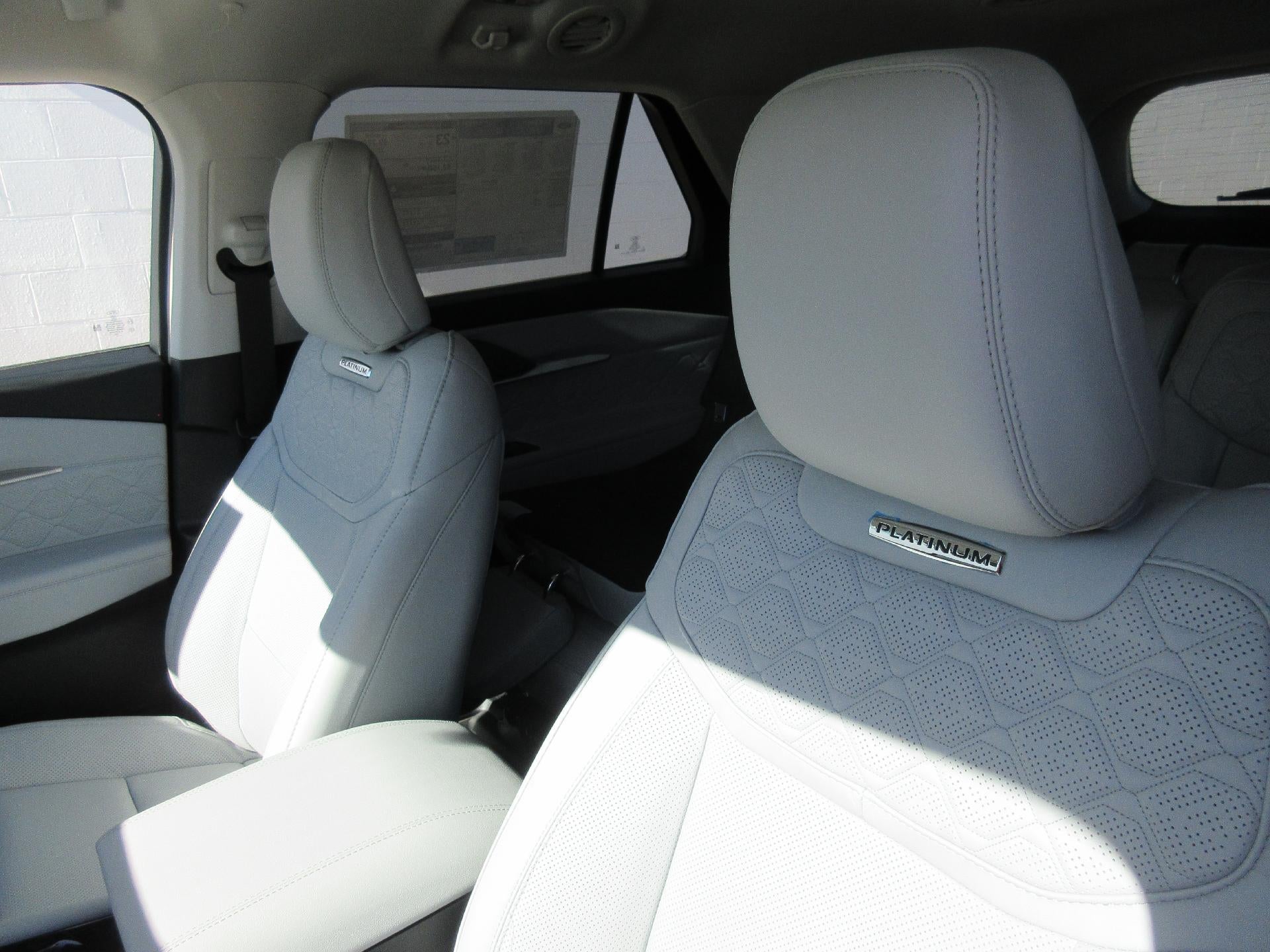 2026 Ford Explorer Platinum 4WD