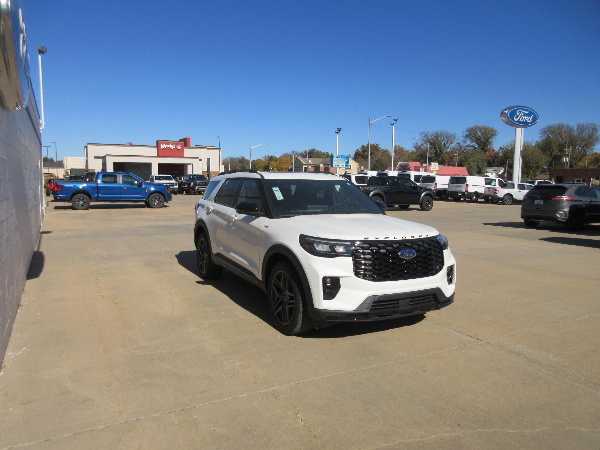 2025 Ford Explorer ST-Line 4WD