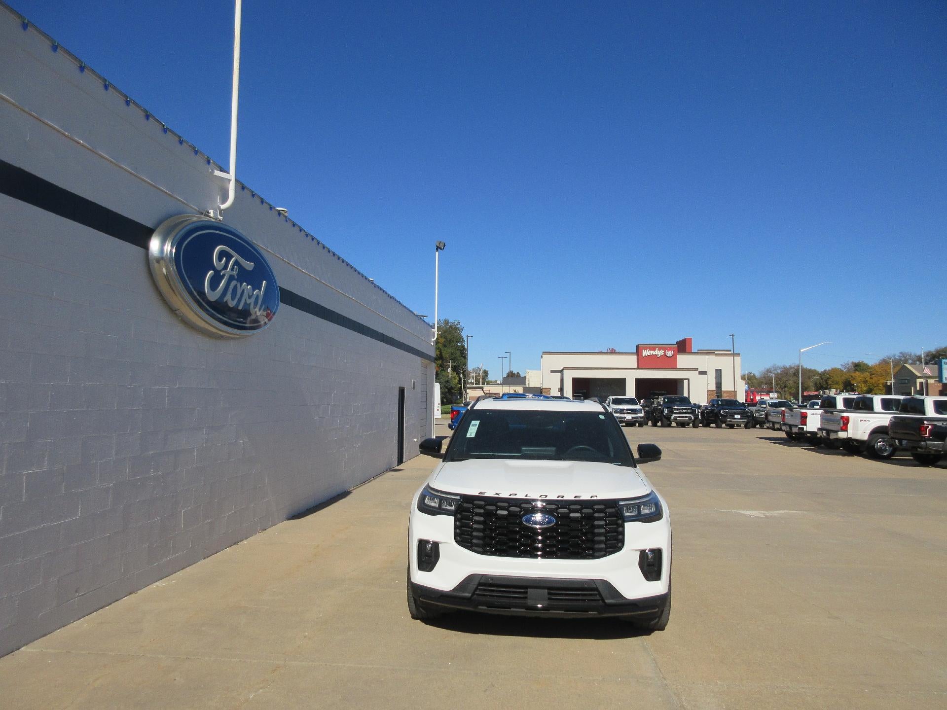 2025 Ford Explorer ST-Line 4WD