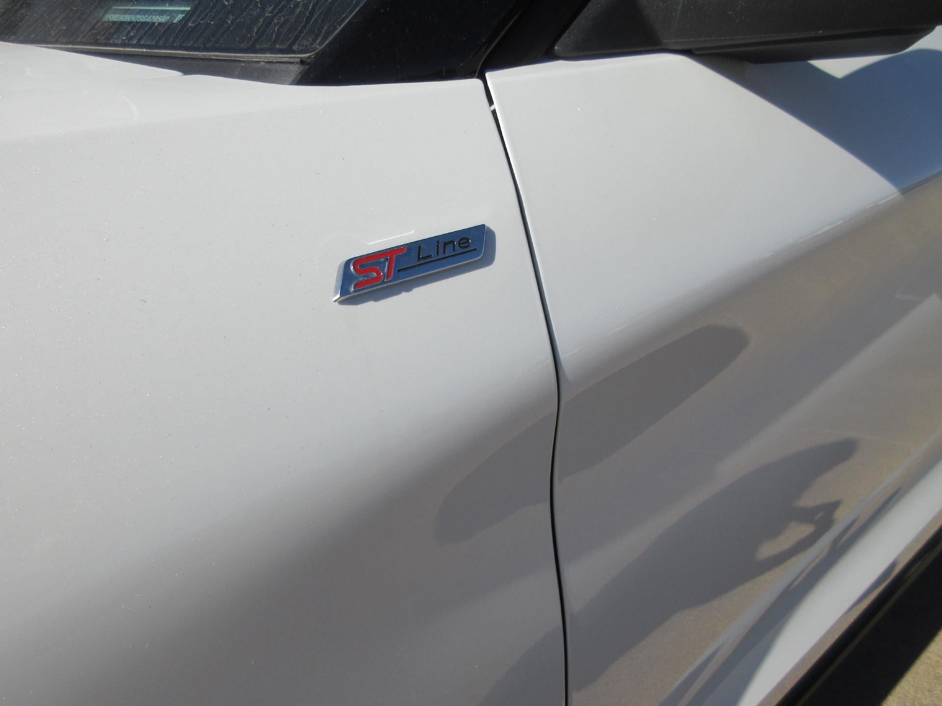 2025 Ford Explorer ST-Line 4WD