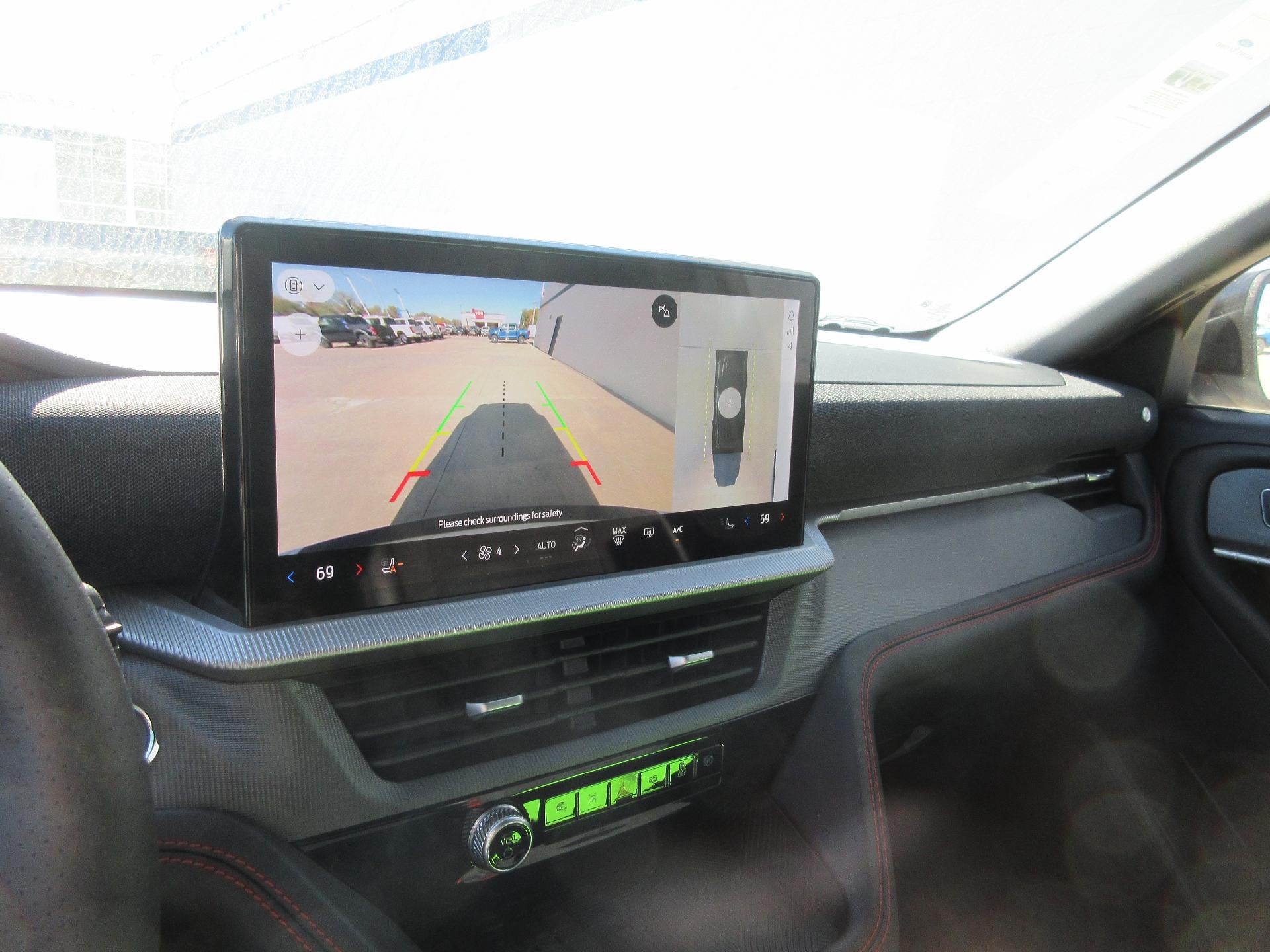 2025 Ford Explorer ST-Line 4WD