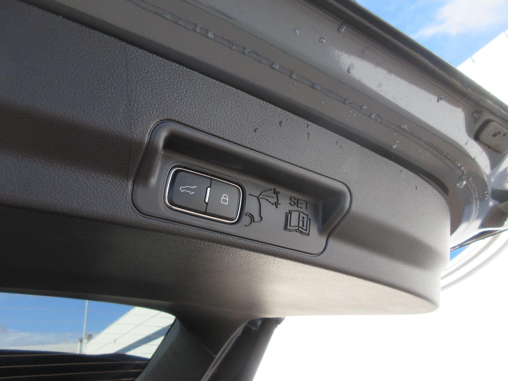 2026 Ford Explorer ST 4WD