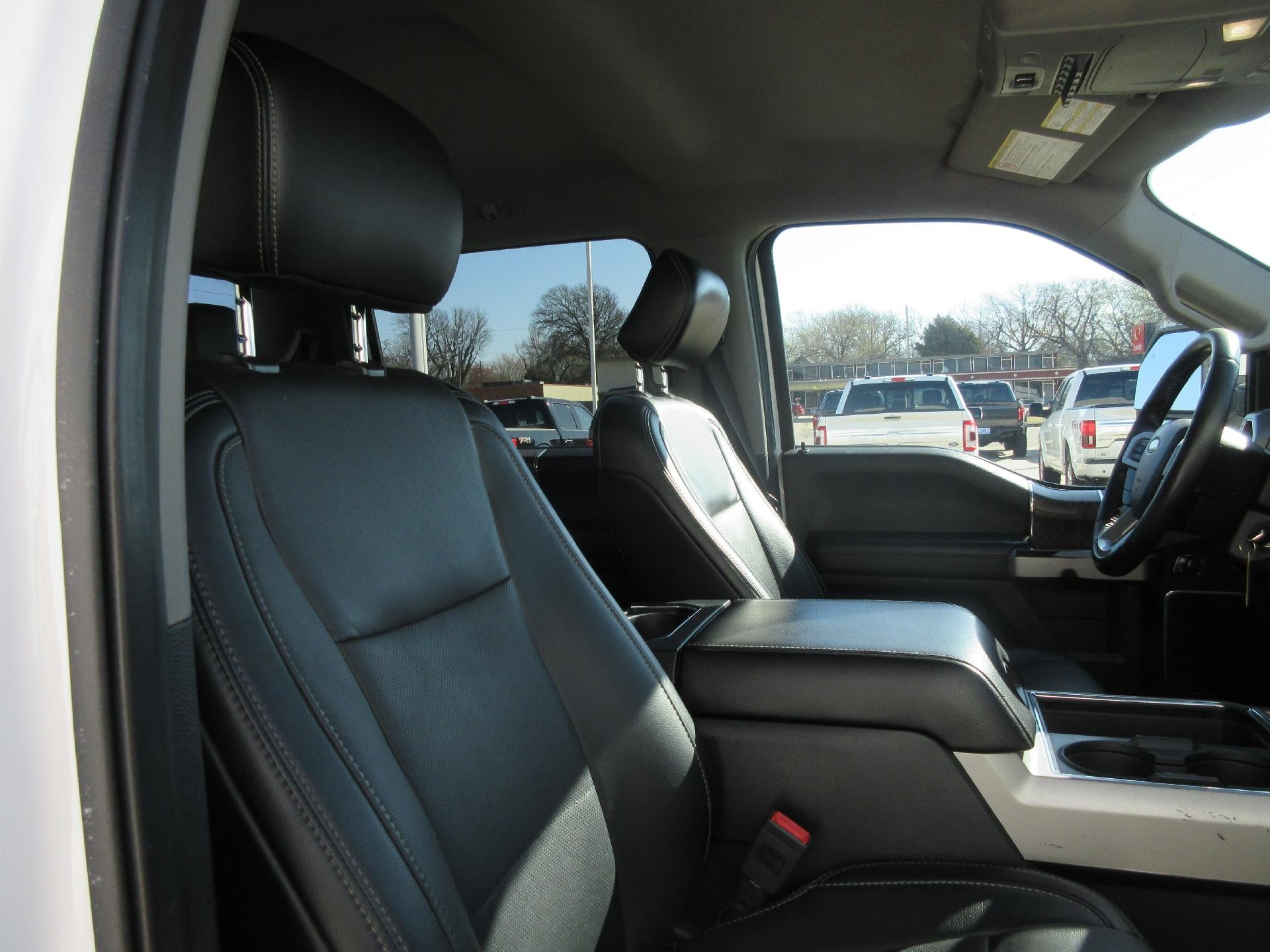 2019 Ford Super Duty F-250 SRW LARIAT 4WD Crew Cab 6.75' Box