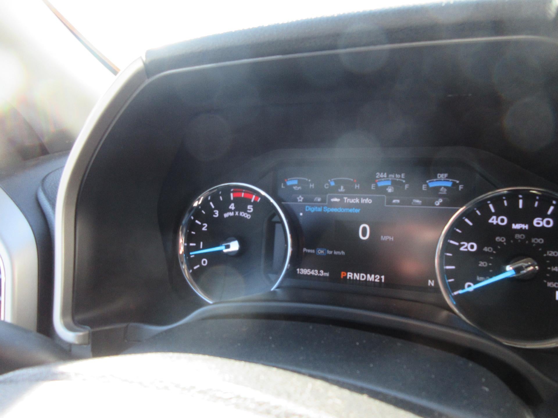 2019 Ford Super Duty F-250 SRW LARIAT 4WD Crew Cab 6.75' Box