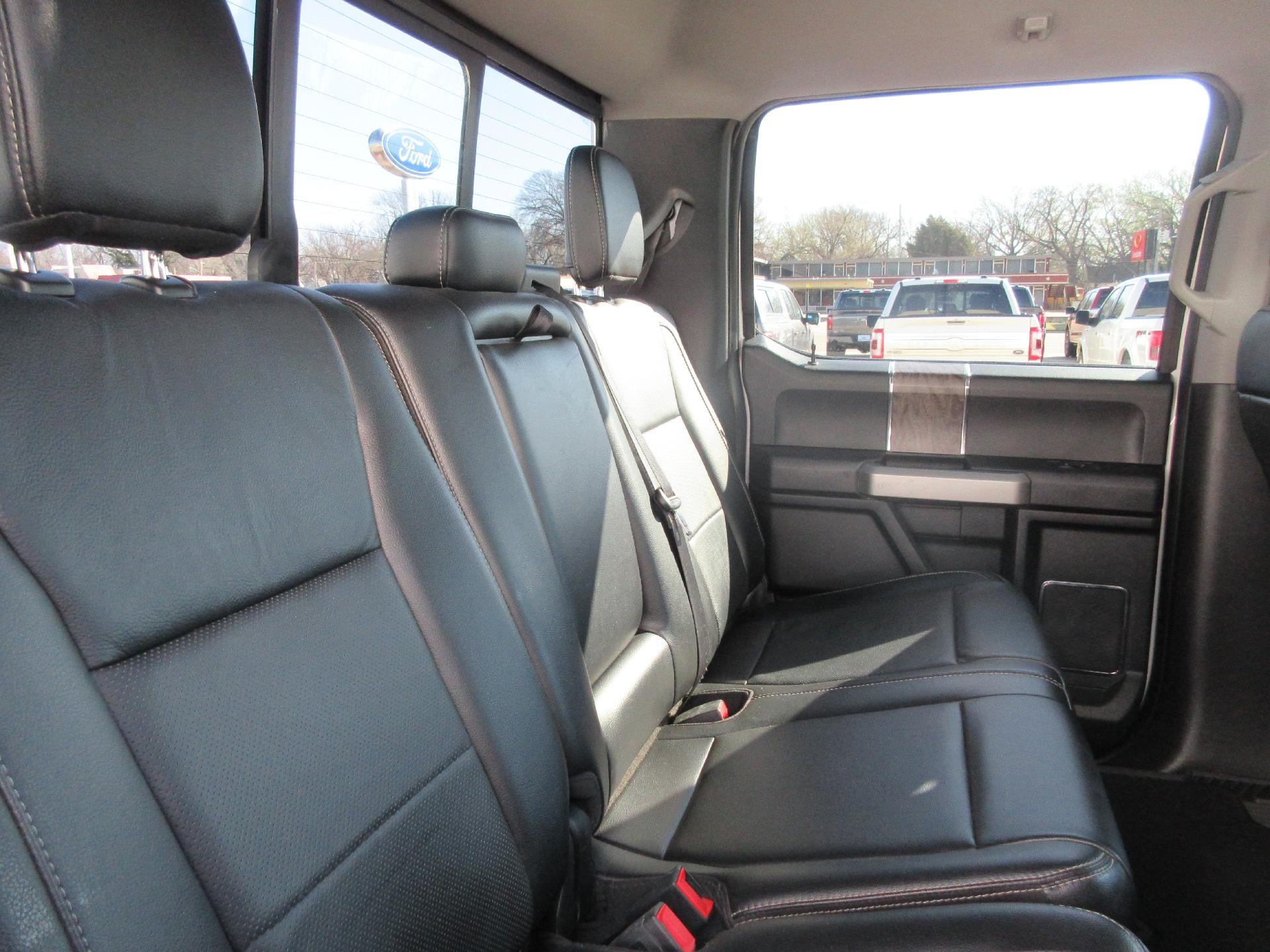 2019 Ford Super Duty F-250 SRW LARIAT 4WD Crew Cab 6.75' Box