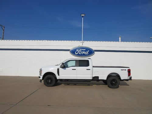 2023 Ford Super Duty F-250 SRW XL 4WD Crew Cab 8' Box