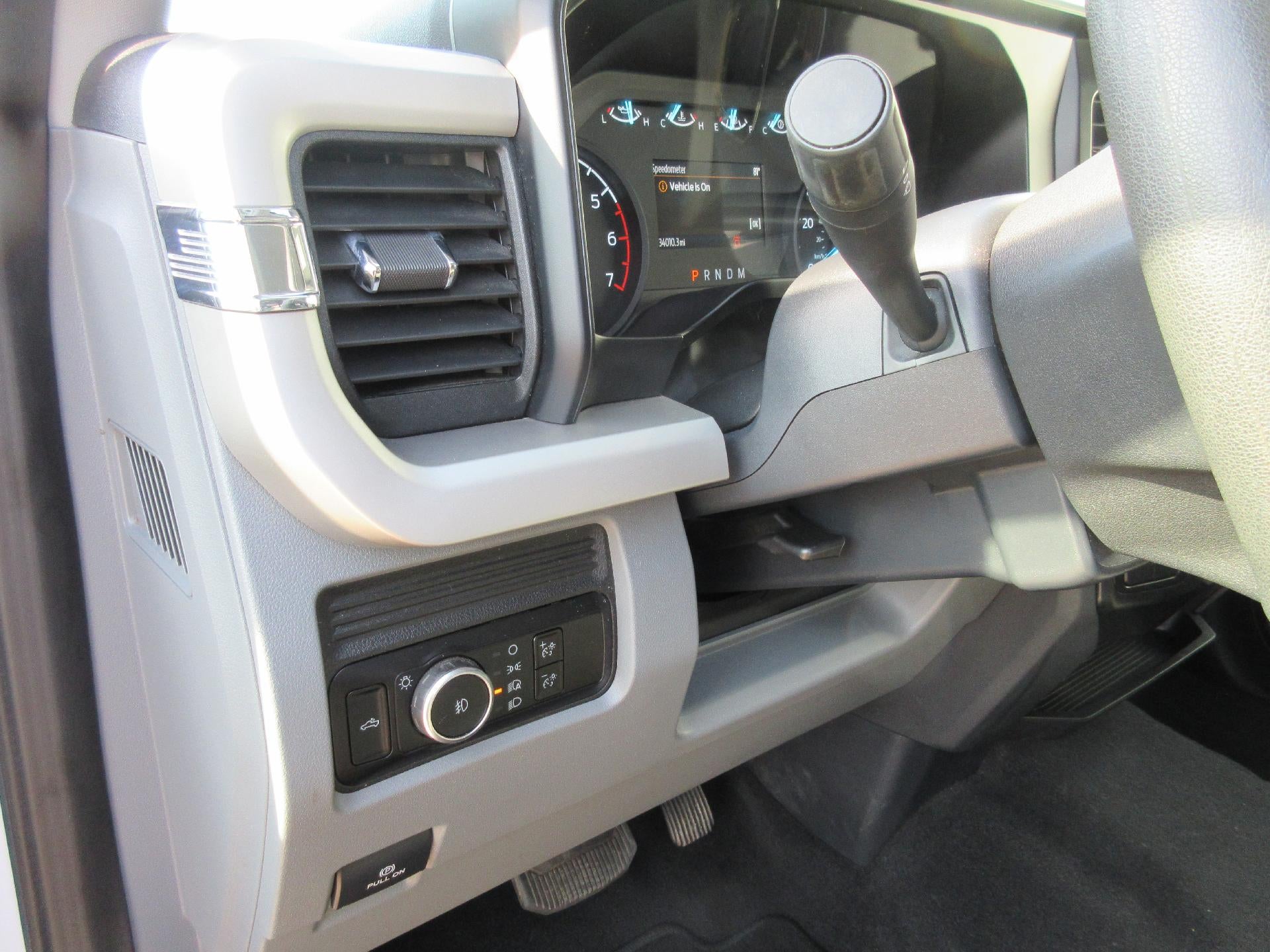 2023 Ford Super Duty F-250 SRW XL 4WD Crew Cab 8' Box