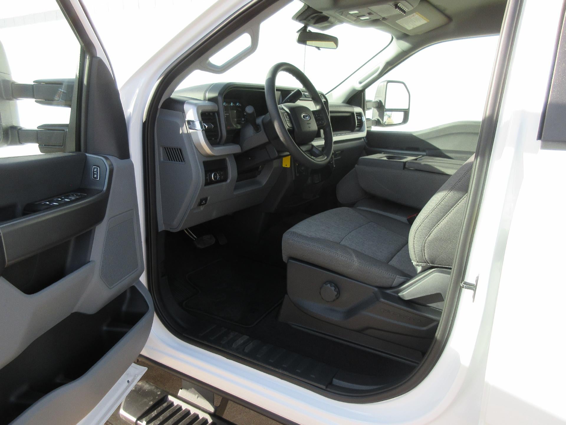 2026 Ford Super Duty F-250 SRW XL 4WD Crew Cab 8' Box