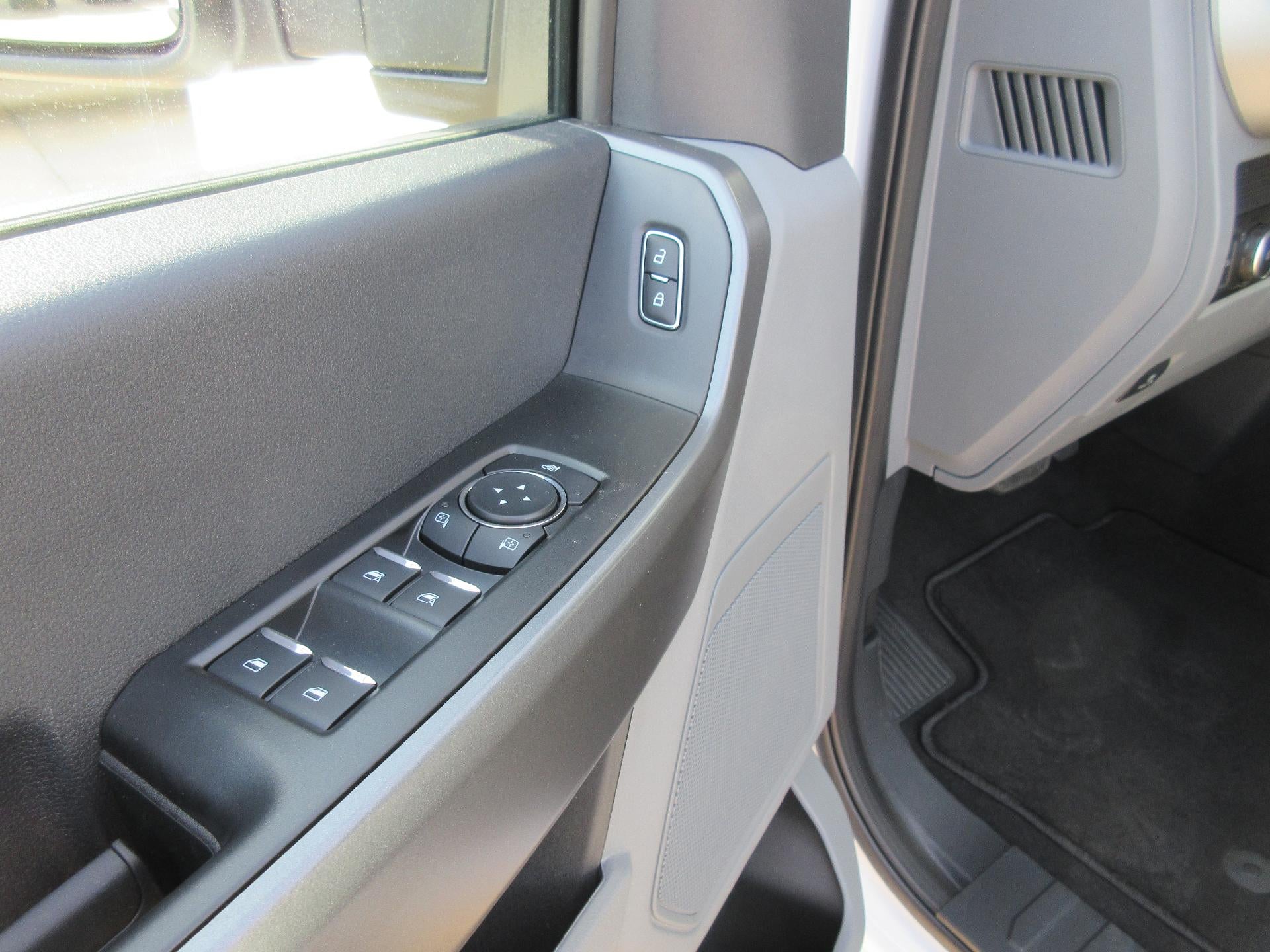 2026 Ford Super Duty F-250 SRW XL 4WD Crew Cab 8' Box