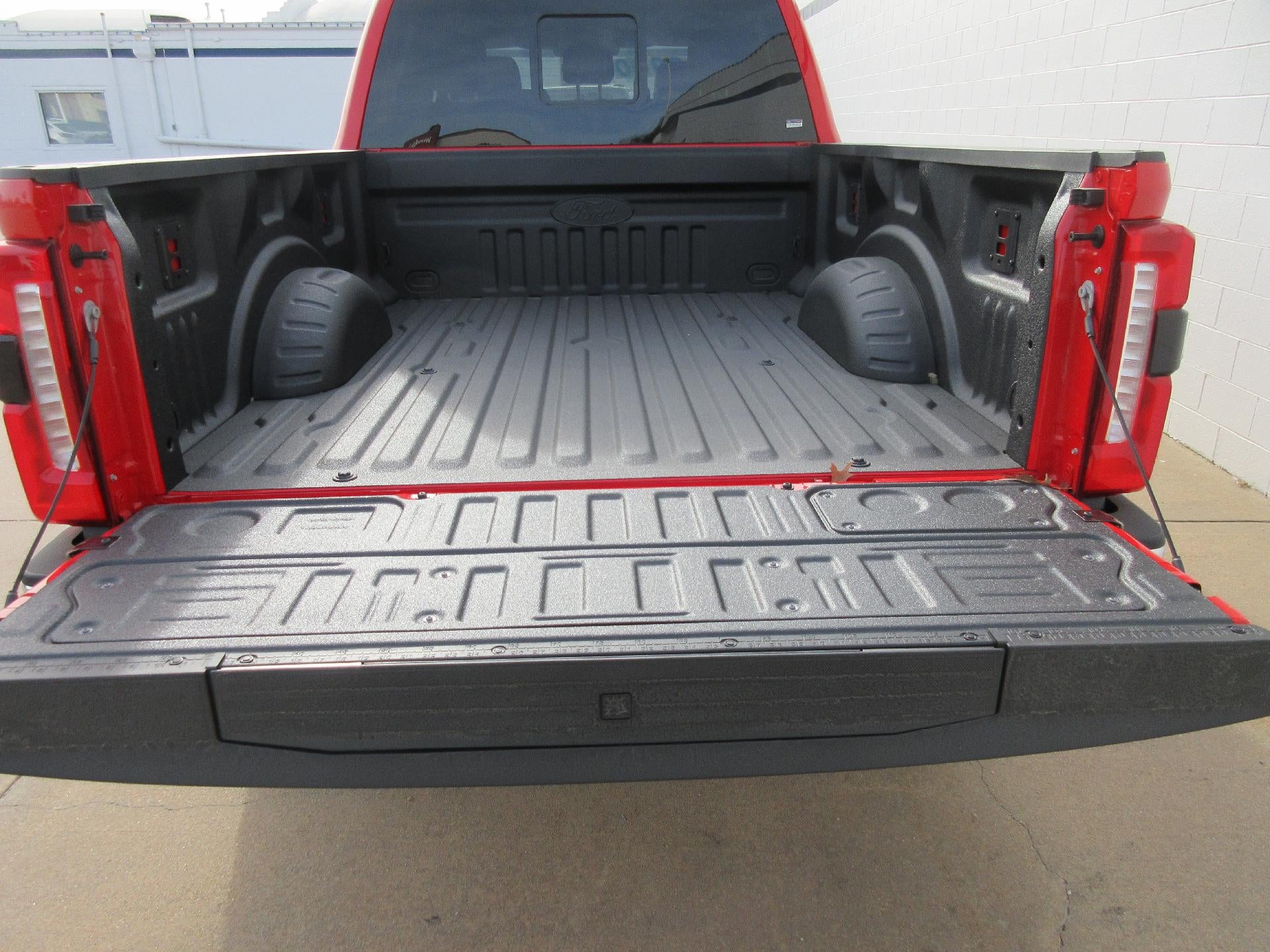 2026 Ford Super Duty F-250 SRW LARIAT 4WD Crew Cab 6.75' Box