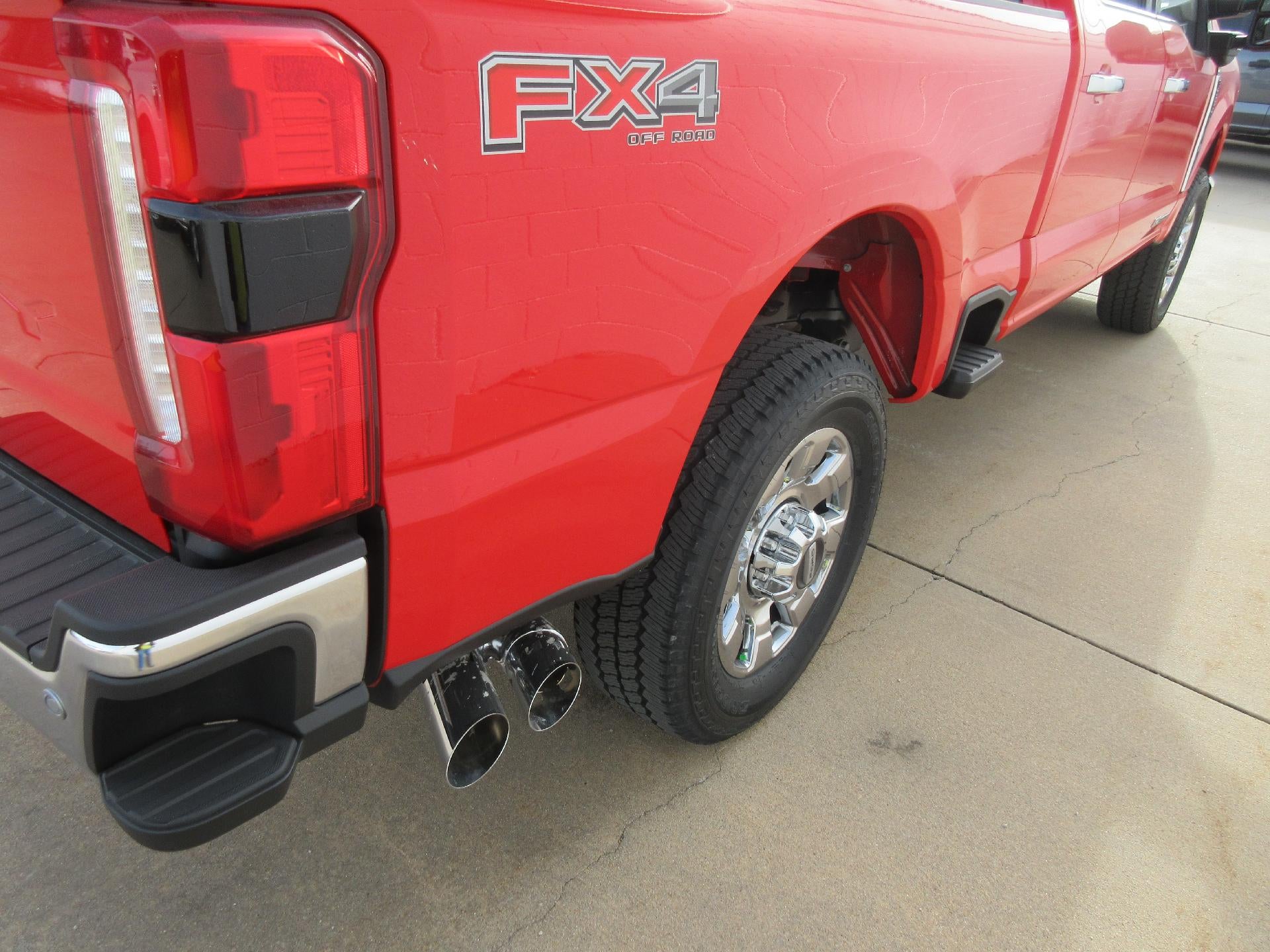 2026 Ford Super Duty F-250 SRW LARIAT 4WD Crew Cab 6.75' Box