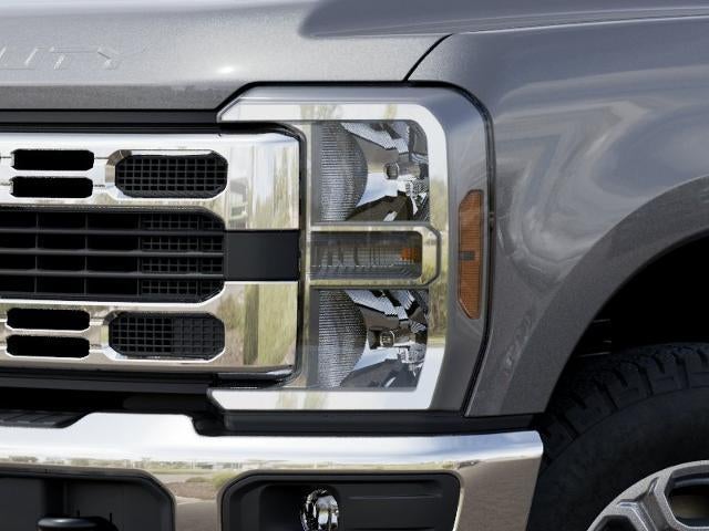 2027 Ford Super Duty F-350 SRW XLT 4WD Crew Cab 6.75' Box