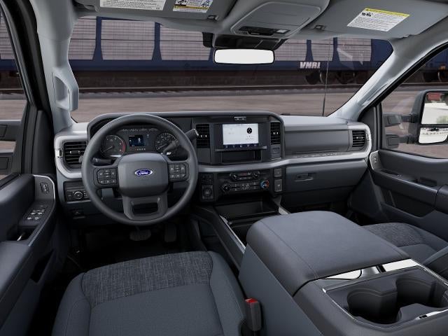 2027 Ford Super Duty F-350 SRW XLT 4WD Crew Cab 6.75' Box