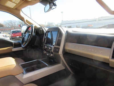 2022 Ford Super Duty F-350 SRW LARIAT 4WD Crew Cab 6.75' Box