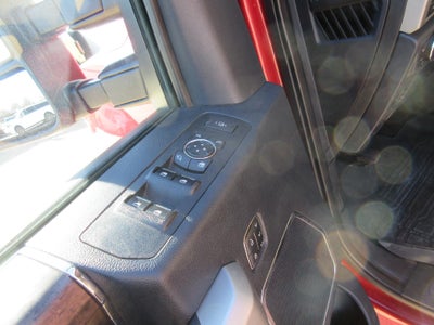 2022 Ford Super Duty F-350 SRW LARIAT 4WD Crew Cab 6.75' Box